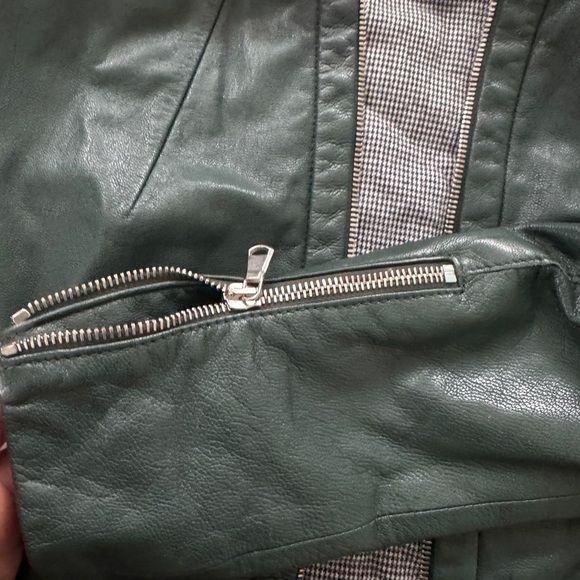Brogden Women Green Leather Jacket - Picture 9 of 15